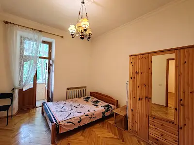 квартира по адресу Межигорская ул., 30