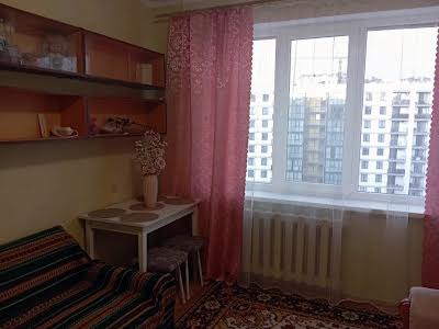 квартира за адресою Миколи Хвильового вул., 10