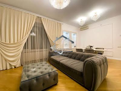 квартира за адресою Пироговська вул., 13/6