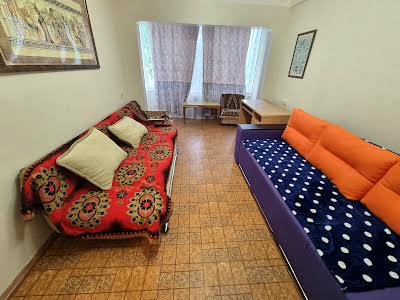 квартира за адресою Романа Ратушного вул. (Волгоградська), 39