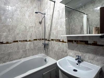квартира за адресою Галицька вул., 120а