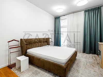 квартира за адресою Шота Руставелі вул., 38