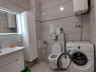 квартира за адресою Академіка Глушкова просп., 9-В