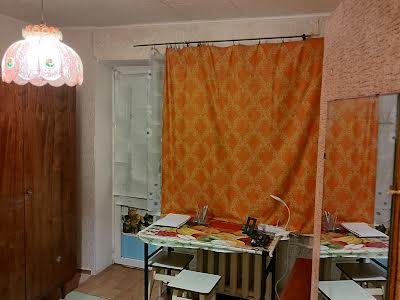 квартира по адресу Червоний камінь, 9