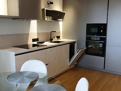квартира за адресою Драгоманова вул., 31а