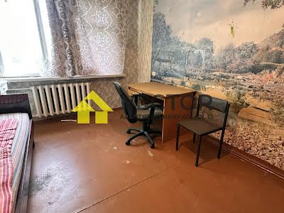 квартира за адресою Гната Хоткевича пров., 13