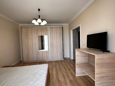 квартира за адресою Галицька вул., 120а