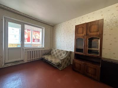квартира за адресою Каштанова вул., 5