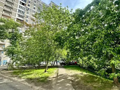 квартира за адресою Срібнокільська вул., 8