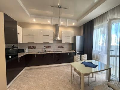квартира за адресою Андрія Верхогляда вул. (Михайла Драгомирова), 2-А
