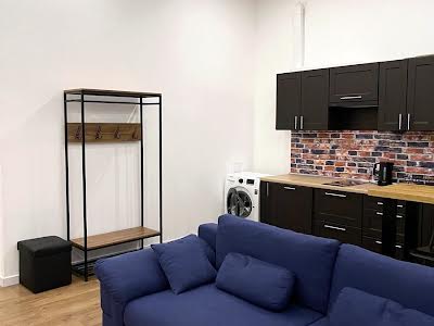 квартира за адресою Велика Васильківська вул. (Червоноармійська), 49