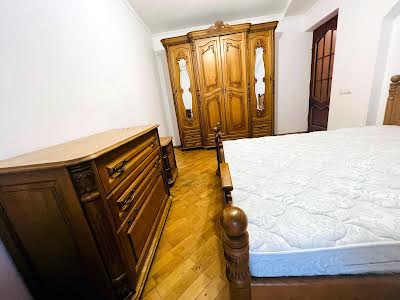 квартира за адресою Вербицького вул., 5