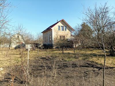 дом по адресу с. Великая Солтановка, жовтнева