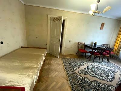 квартира за адресою Каховська вул., 35