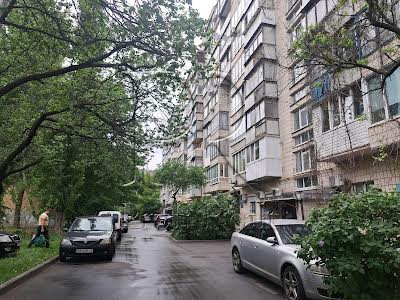 квартира за адресою Авіаконструктора Антонова вул., 15А