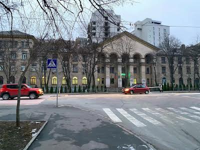 квартира за адресою Чеська вул., 4