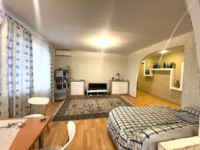 квартира за адресою Академіка Корольова вул., 118