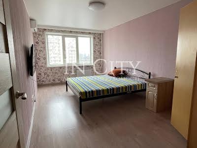 квартира за адресою Митрополита Василя Липківського вул. (Урицького), 24