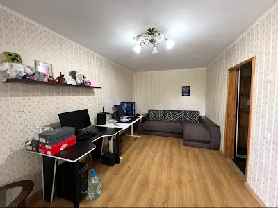 квартира за адресою Автозаводська вул., 17
