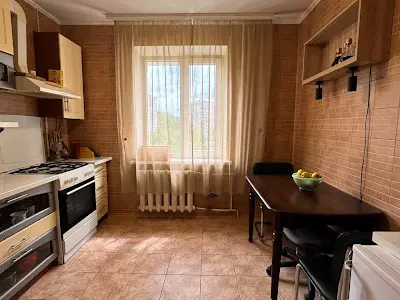 квартира за адресою Максима Залізняка вул., 36