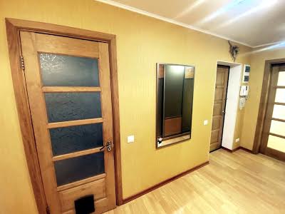 квартира за адресою Авіаконструктора Антонова вул., 8