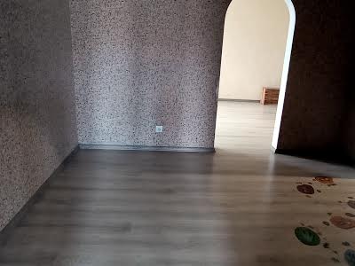 квартира по адресу Ревуцького, 18