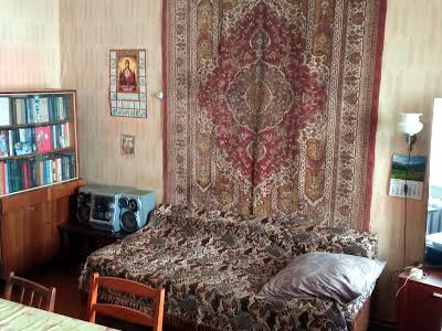 квартира за адресою Івана Луценка пров., 2