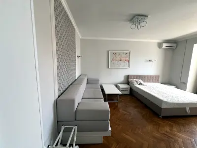 квартира за адресою Івана Мазепи вул. (Січневого Повстання), 12-Б