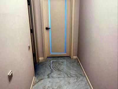 квартира за адресою Червоної Калини вул., 2
