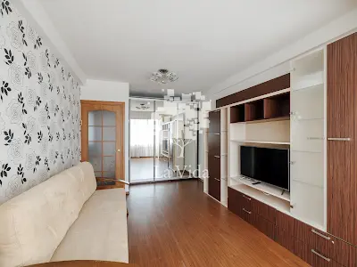 квартира за адресою Празька вул., 25/2