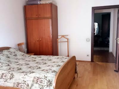 квартира за адресою Краківська вул., 13б