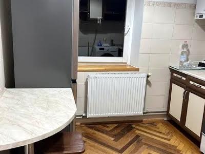 квартира за адресою Пасічна вул., 10
