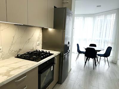 квартира за адресою Миру вул., 10