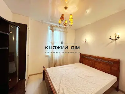 квартира за адресою Феодосійська вул., 3-В