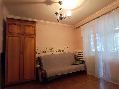 квартира за адресою Богатирська вул., 14