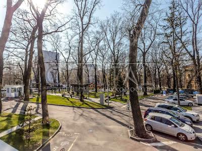квартира по адресу Авиаконструктора Антонова ул., 12