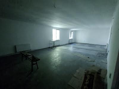 комерційна за адресою Робоча, 9
