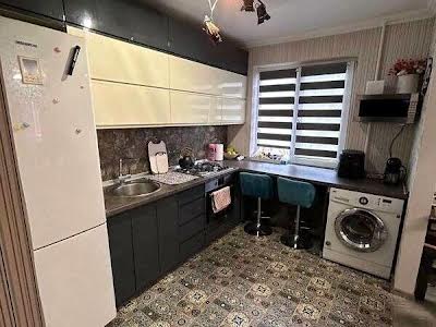 квартира за адресою Празька вул., 32