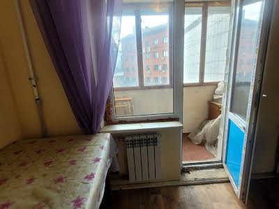 квартира за адресою Олександра Довженка вул., 16-В