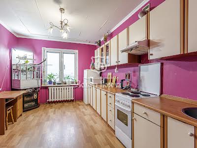 квартира за адресою Драгоманова вул., 1-Д