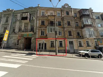 комерційна за адресою Круглоуніверситетська вул., 4