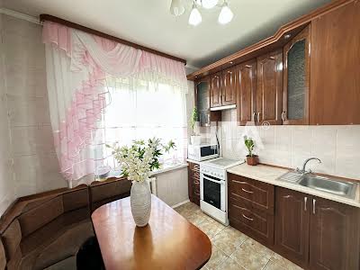 квартира по адресу Дмитрия Луценко ул. (Крейсера 'Аврора'), 5