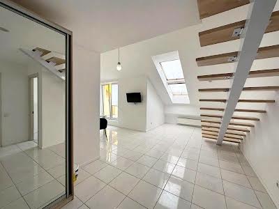 квартира за адресою Регенераторна вул., 4 к15