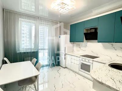 квартира за адресою Ревуцького вул., 40