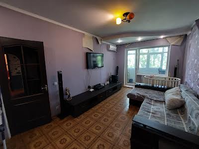 квартира за адресою Івана Авраменка вул. (Корнійчука), 13