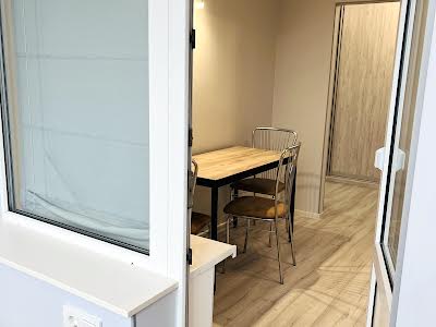 квартира за адресою Драгоманова вул., 1-К