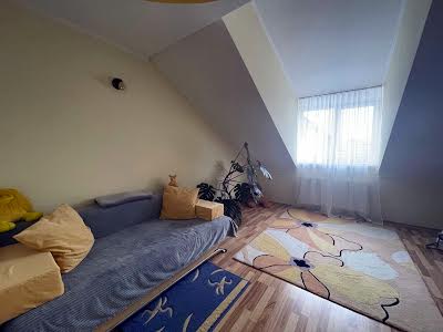 квартира за адресою Коновальця вул., 3
