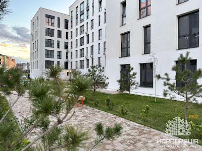 квартира за адресою Волошина, 2