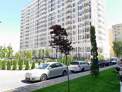квартира за адресою Михайла Максимовича вул. (Онуфрія Трутенка), 28е