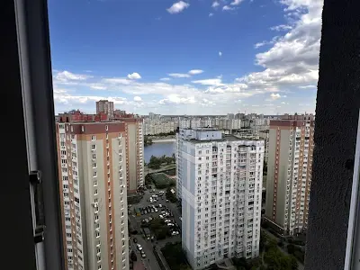 квартира по адресу Драгоманова ул., 2